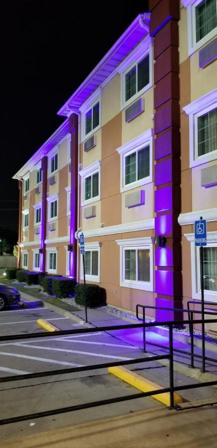 Baymont By Wyndham Dallas/ Love Field 3* Dallas